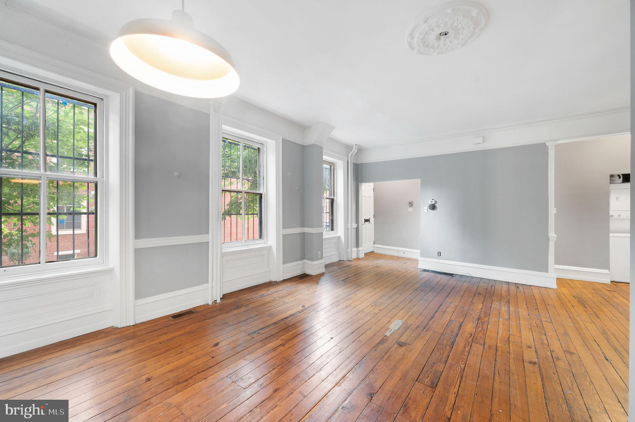 641 North 16th Street, Unit 1R Philadelphia, PA 19130 - Photo 4 of 14