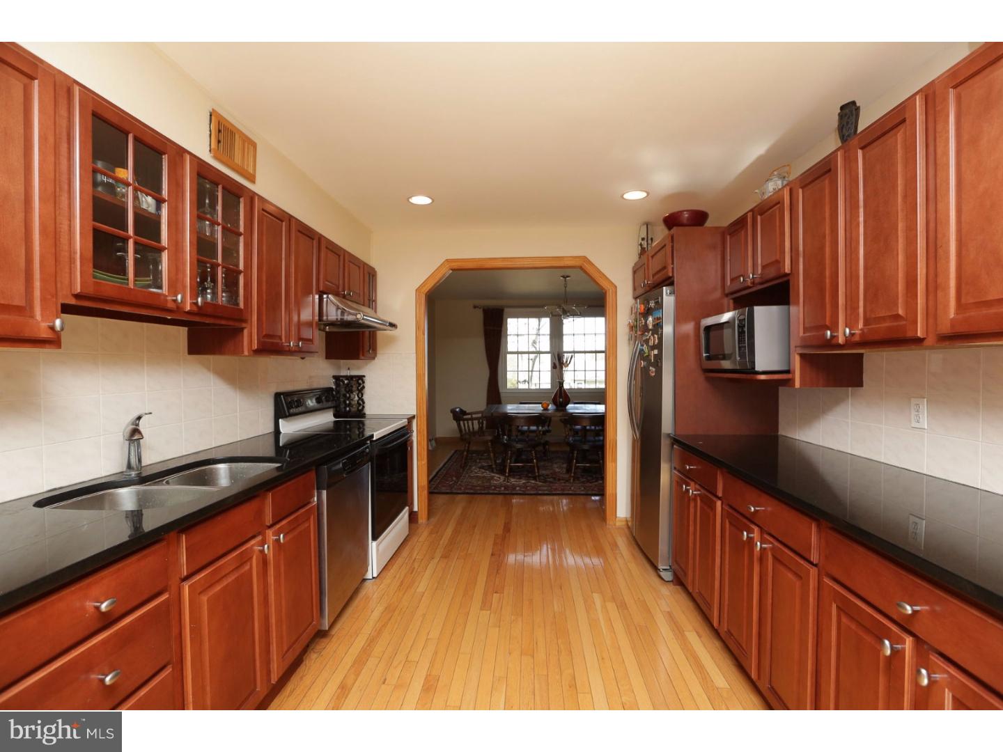 2048 Spring Mill Road Lafayette Hill, PA 19444 - Photo 11 of 24 Gallery Image 11