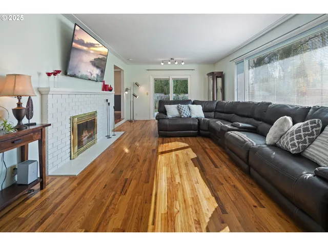 $450,000 | 4196 Ward Drive Northeast, Salem, OR 97305