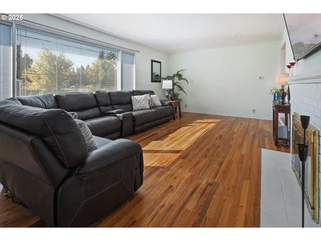 $450,000 | 4196 Ward Drive Northeast, Salem, OR 97305