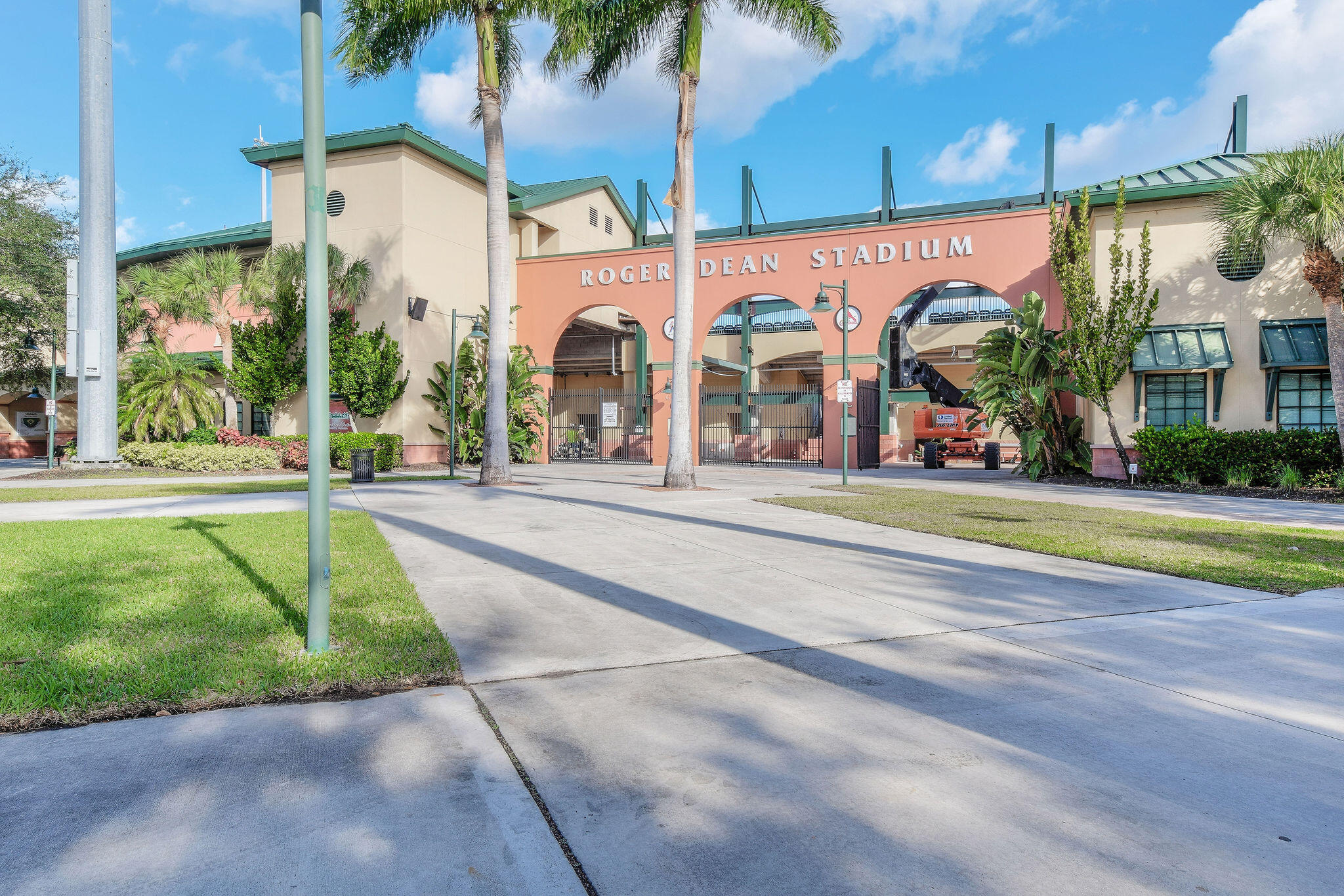 1200 Town Center Drive, Unit 326 Jupiter, FL 33458 - Photo 35 of 44 a view of a building with a swimming pool