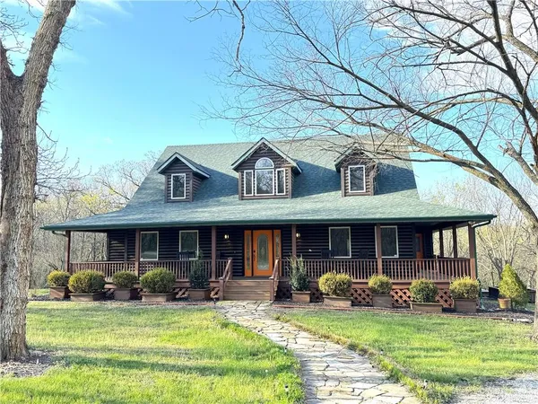 $725,000 | 22678 South Tyson Circle, Lacygne, KS 66040