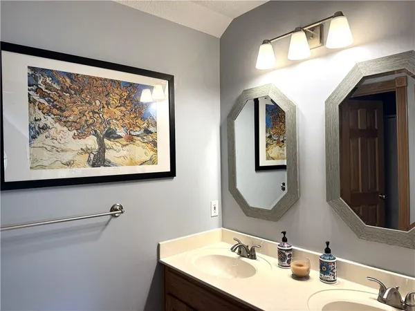 $725,000 | 22678 South Tyson Circle, Lacygne, KS 66040