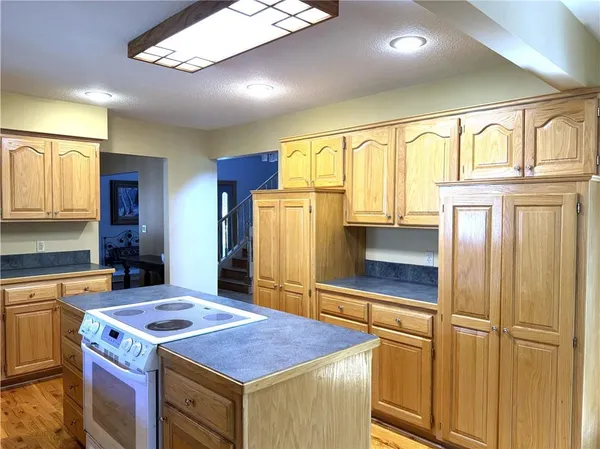 $725,000 | 22678 South Tyson Circle, Lacygne, KS 66040