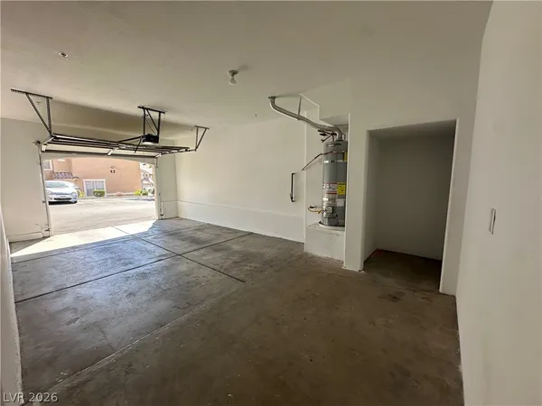 $1,610 | 5855 Valley Drive, Unit 1091, North Las Vegas, NV 89031