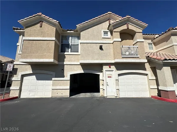 $1,610 | 5855 Valley Drive, Unit 1091, North Las Vegas, NV 89031