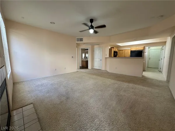 $1,610 | 5855 Valley Drive, Unit 1091, North Las Vegas, NV 89031