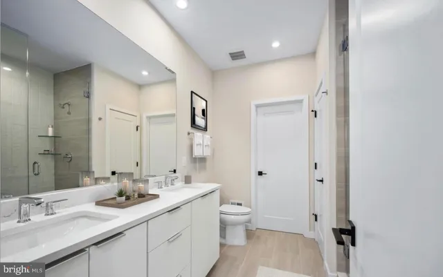 $3,800 | 4768 Sully Pt Lane, Chantilly, VA 20151