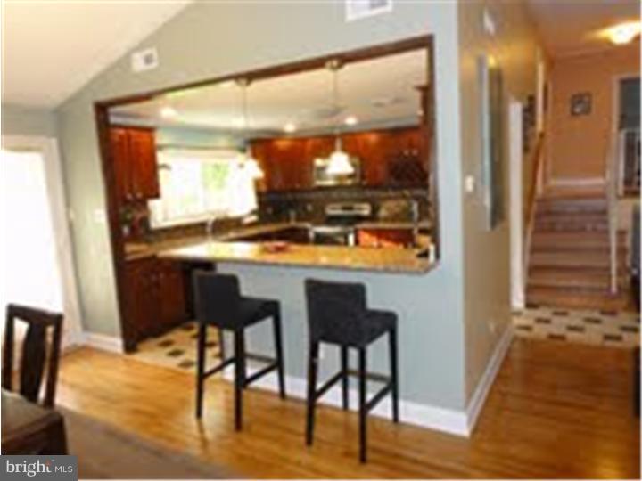 938 Irvin Road Huntingdon Valley, PA 19006 - Photo 7 of 20