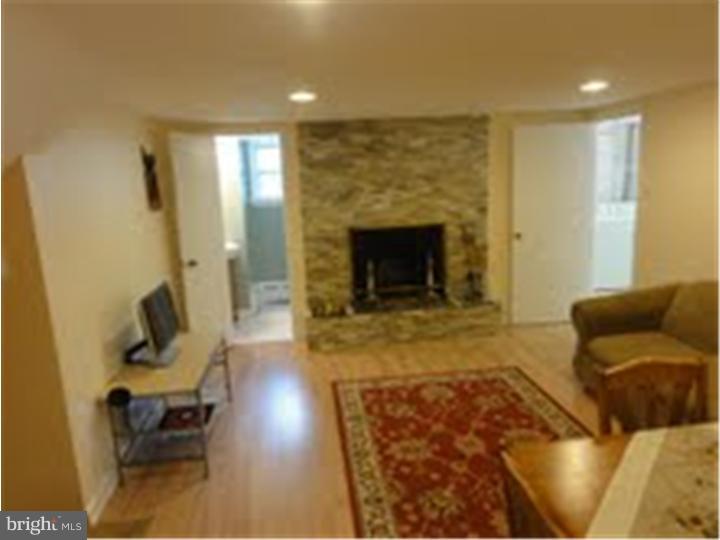 938 Irvin Road Huntingdon Valley, PA 19006 - Photo 9 of 20