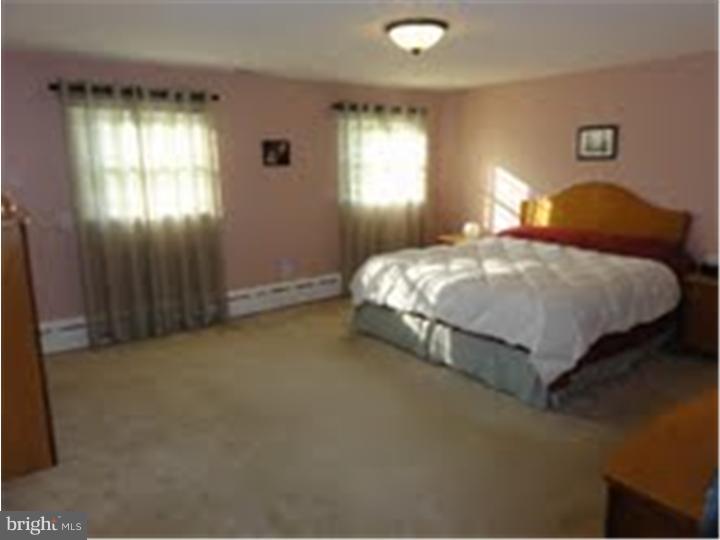 938 Irvin Road Huntingdon Valley, PA 19006 - Photo 10 of 20