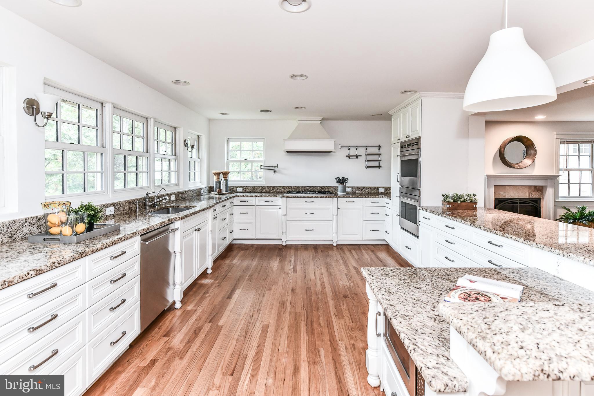 1327 Deep Run Lane Reston, VA 20190 - Photo 11 of 81
