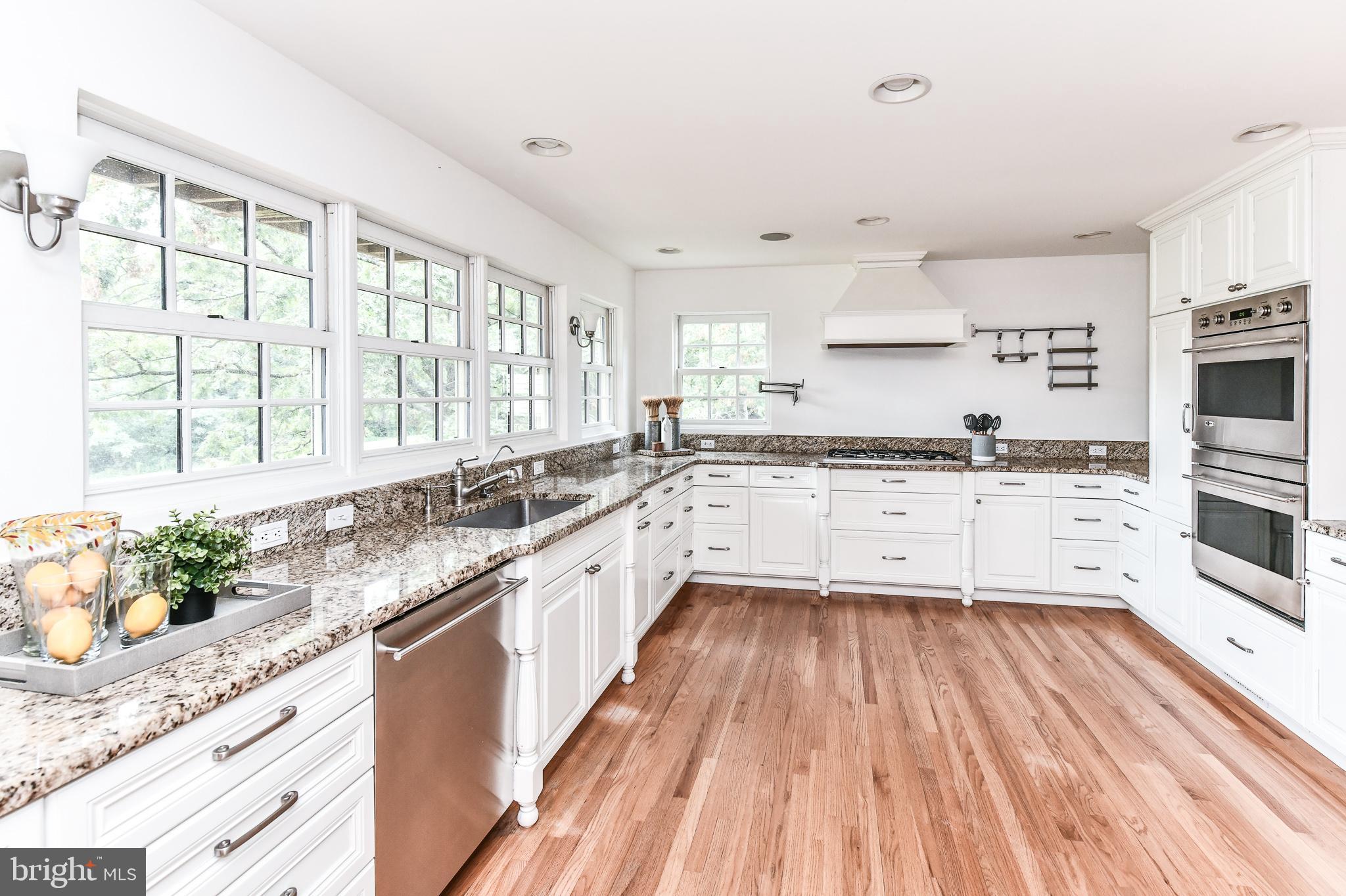 1327 Deep Run Lane Reston, VA 20190 - Photo 13 of 81