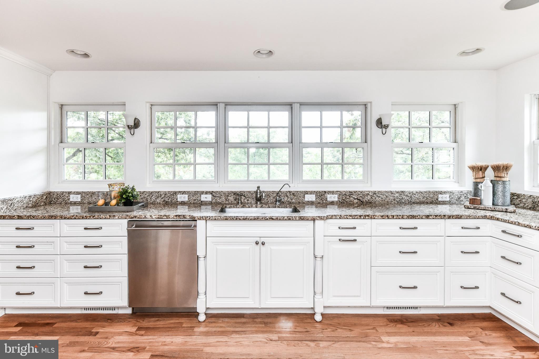 1327 Deep Run Lane Reston, VA 20190 - Photo 16 of 81