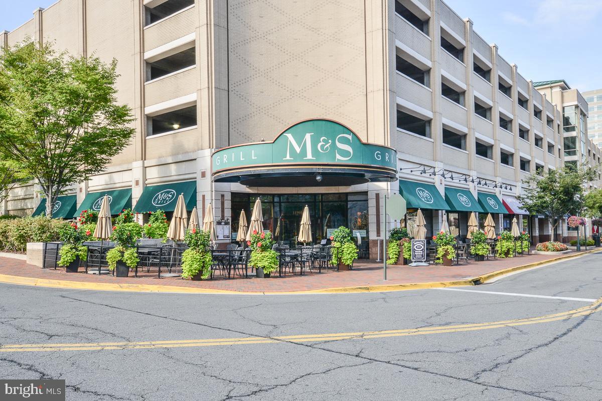 1327 Deep Run Lane Reston, VA 20190 - Photo 65 of 81