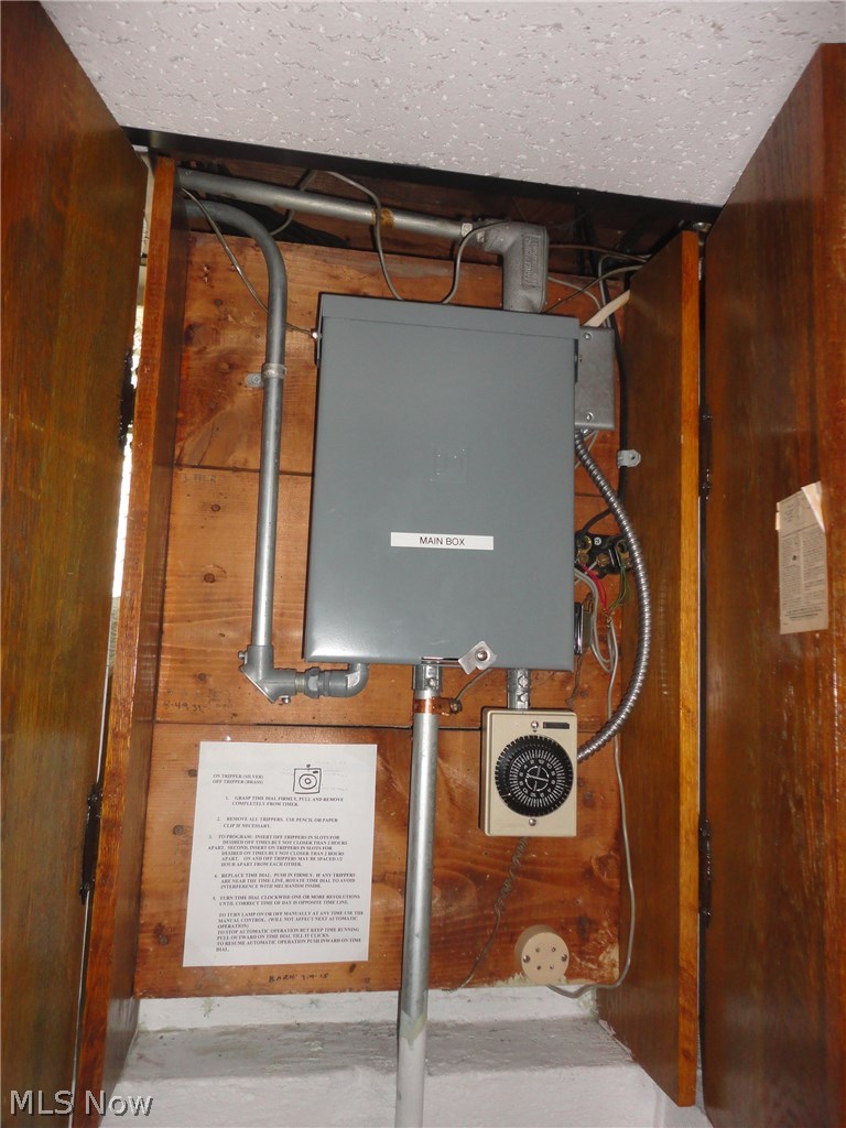 2010 Lorimer Road Cleveland, OH 44134 - Photo 19 of 30