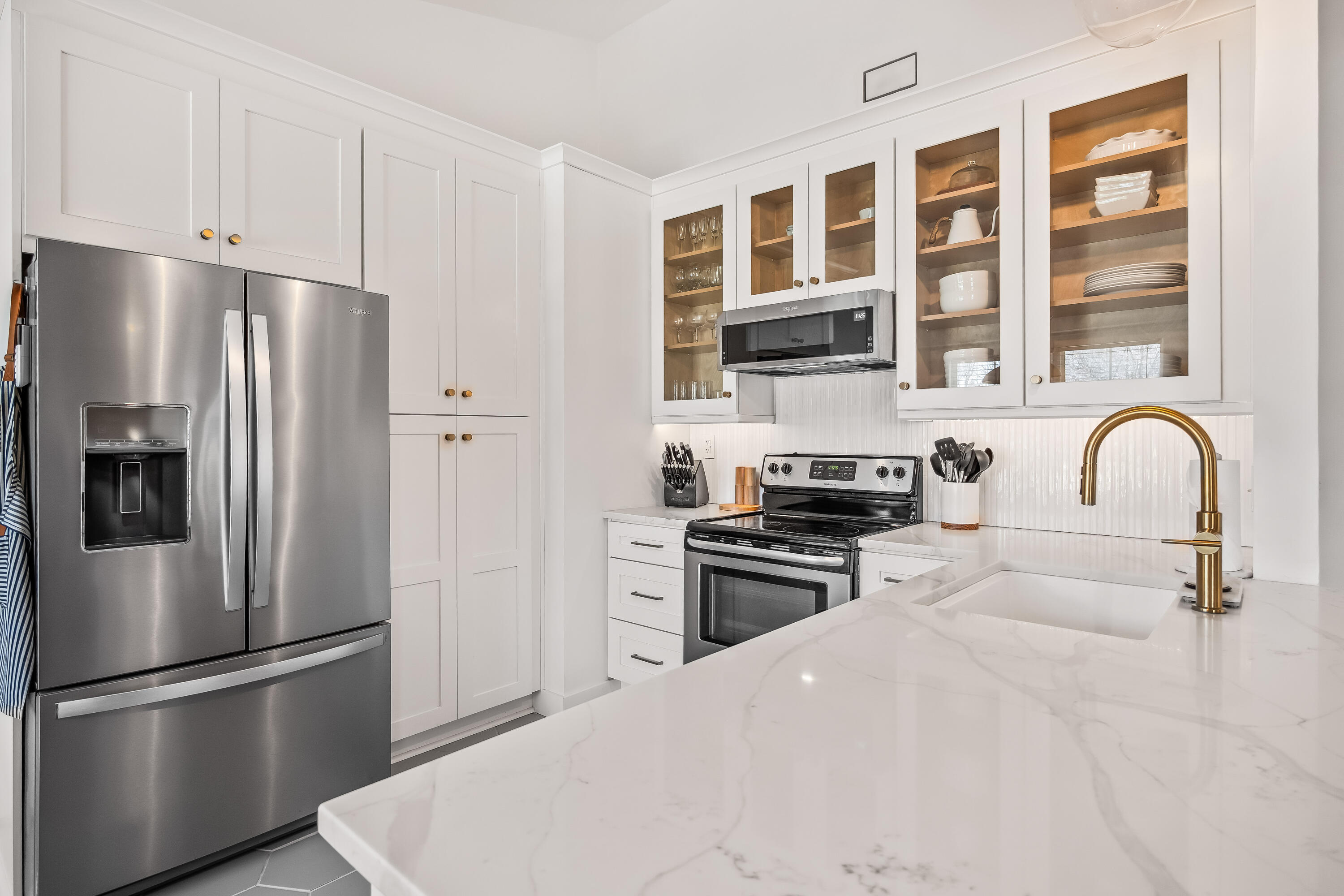 1131 Bellwood Road Charleston, SC 29412 - Photo 3 of 39 Kitchen