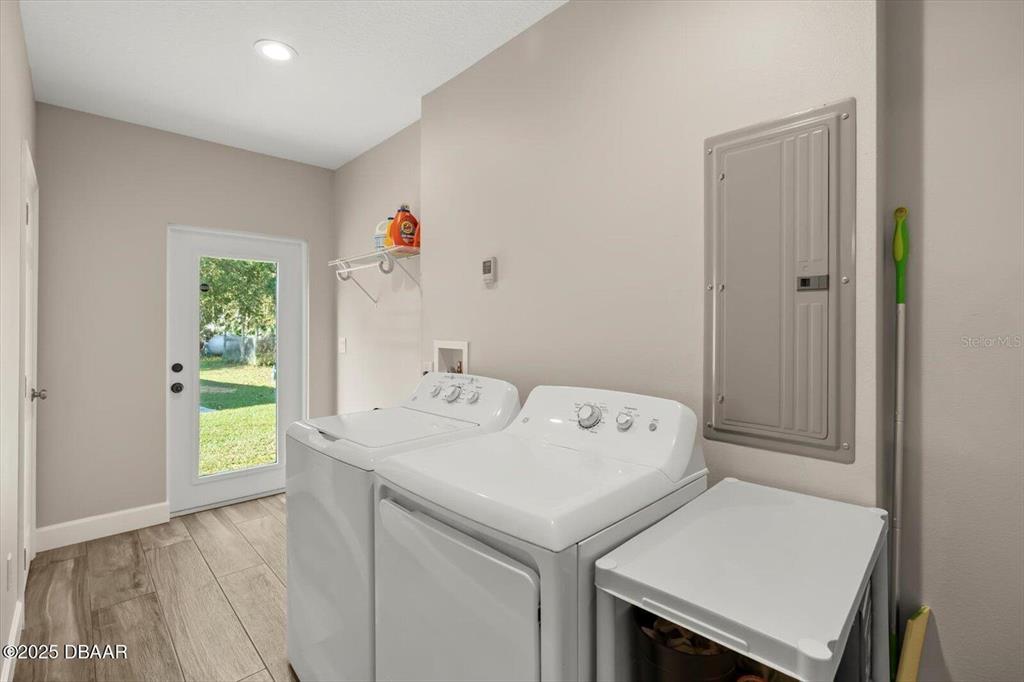 2995 Ragis Road Edgewater, FL 32132 - Photo 25 of 37