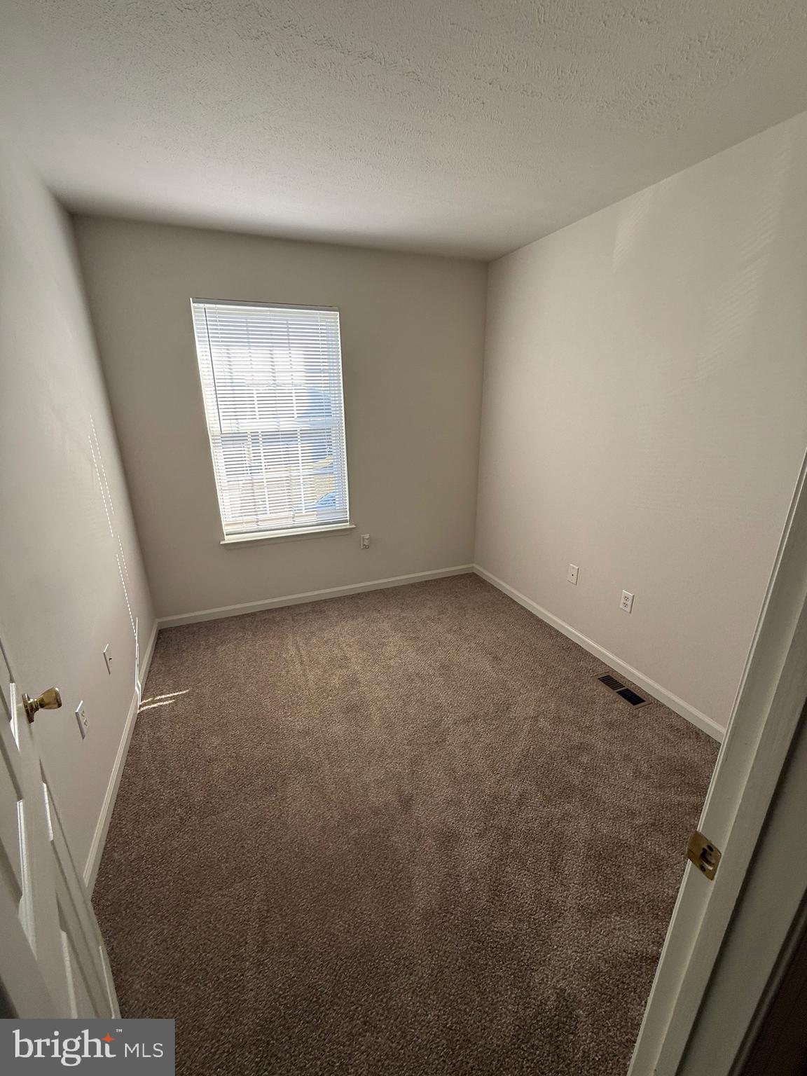 294 Mike Drive Elkton, MD 21921 - Photo 39 of 61 an empty room with a window