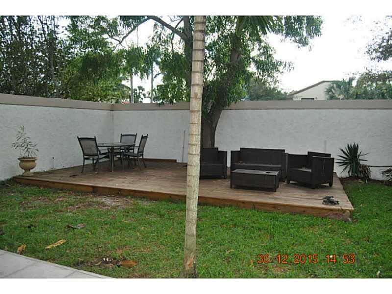 5210 Majorca Club Drive, Unit 5210 Boca Raton, FL 33486 - Photo 24 of 35 Exterior Front.