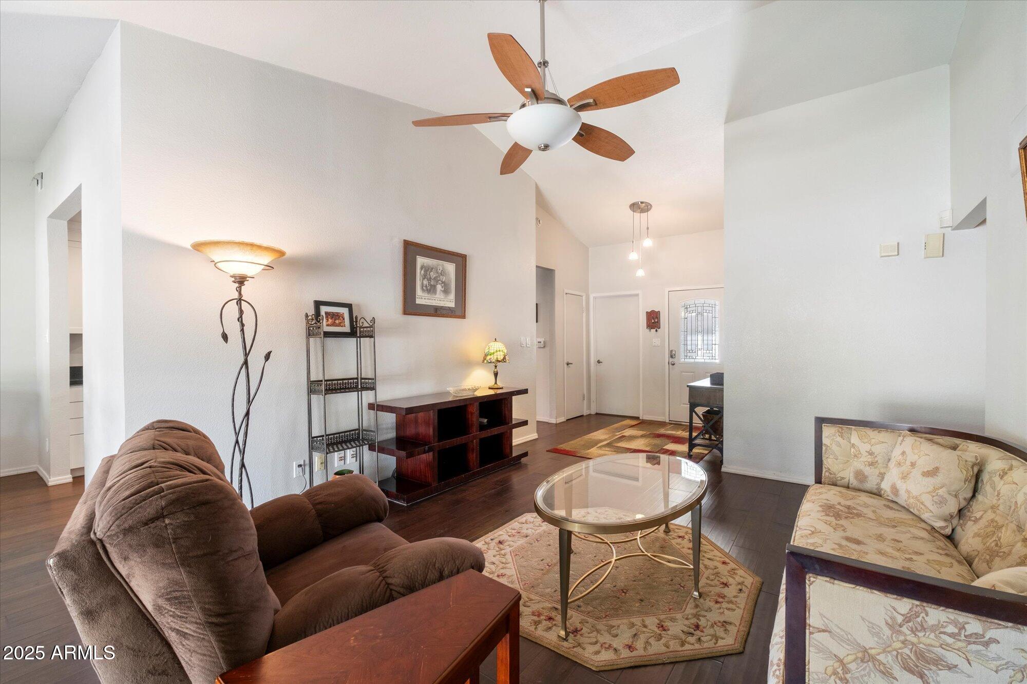 1002 East Grandview Road Phoenix, AZ 85022 - Photo 12 of 29 Living Room