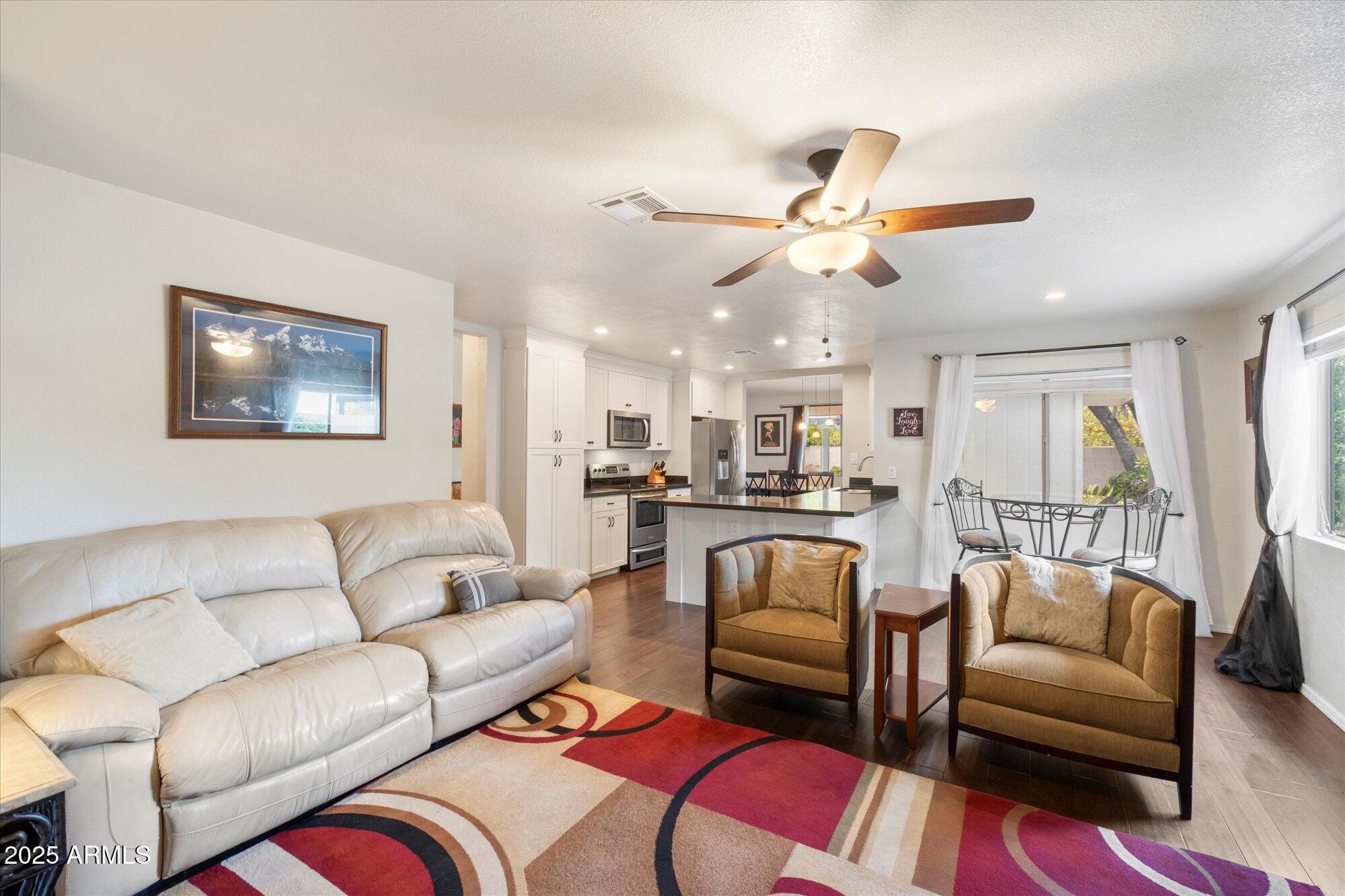 1002 East Grandview Road Phoenix, AZ 85022 - Photo 16 of 29 Family Room