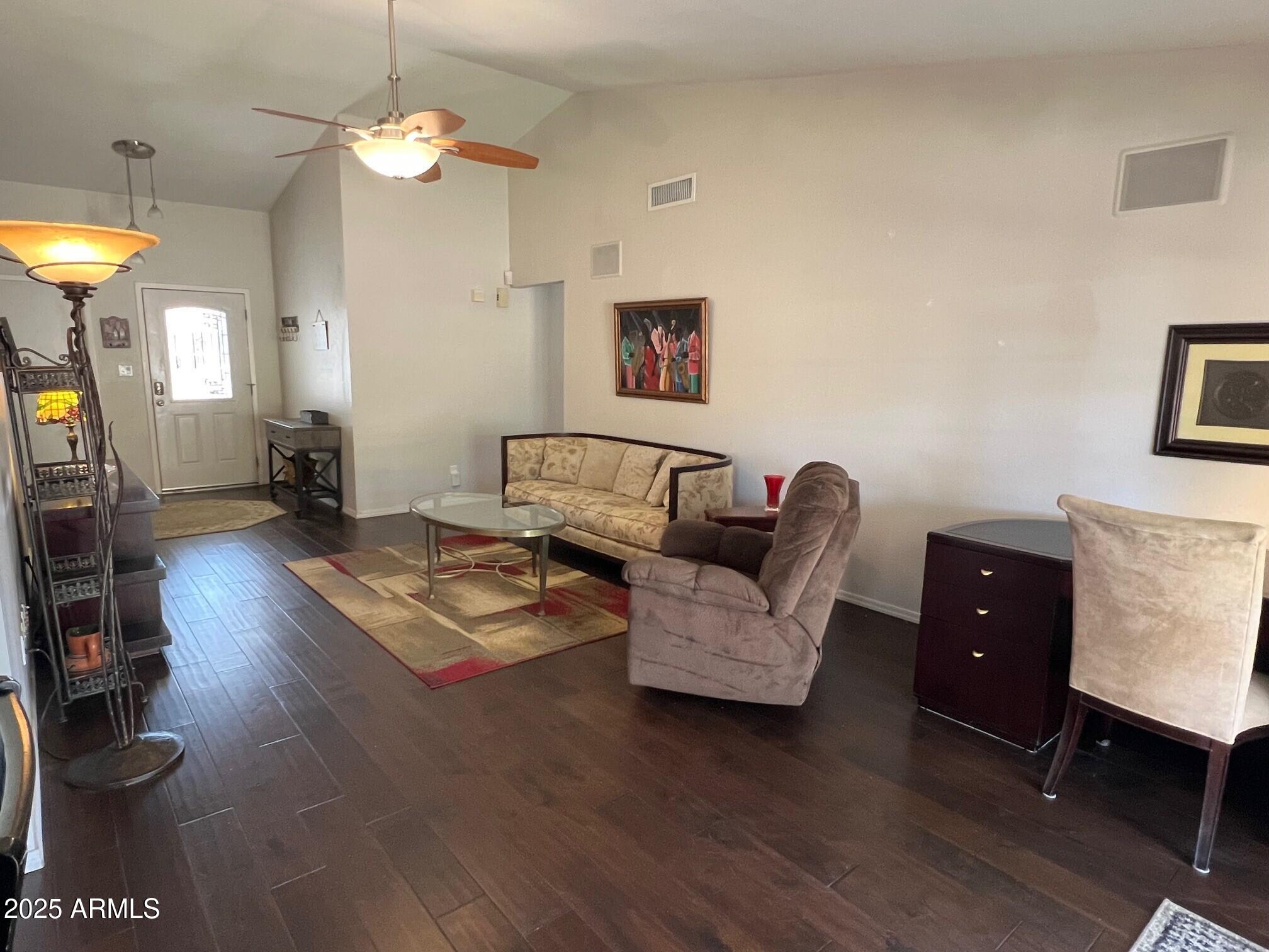 1002 East Grandview Road Phoenix, AZ 85022 - Photo 26 of 29 Living Room
