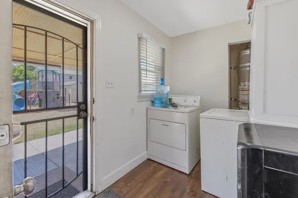 $315,000 | 723 North Lourae Avenue, Reedley, CA 93654