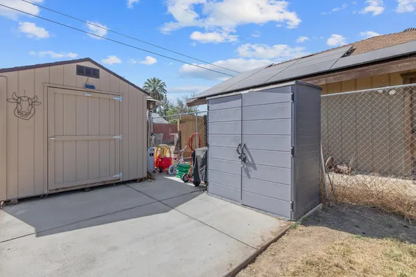 $315,000 | 723 North Lourae Avenue, Reedley, CA 93654