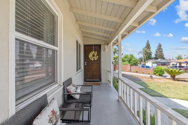 $315,000 | 723 North Lourae Avenue, Reedley, CA 93654