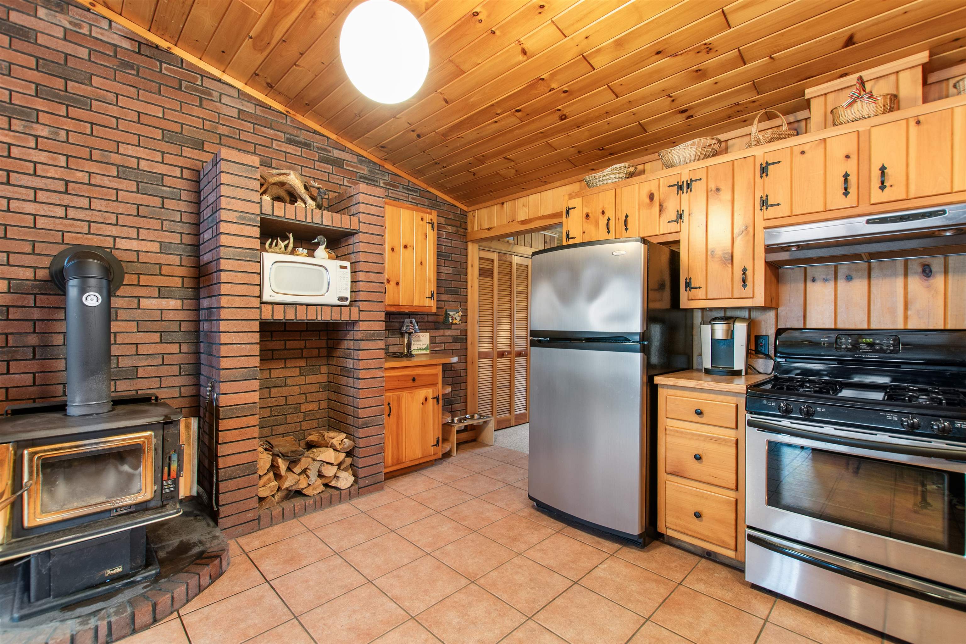 3 Hawes Road Pittsburg, NH 03592 - Photo 11 of 40