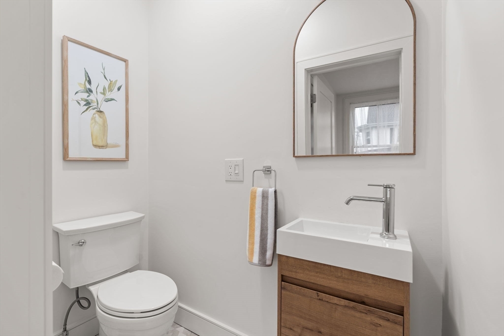 30 Arlington Road Woburn, MA 01801 - Photo 16 of 41 Gallery Image 16