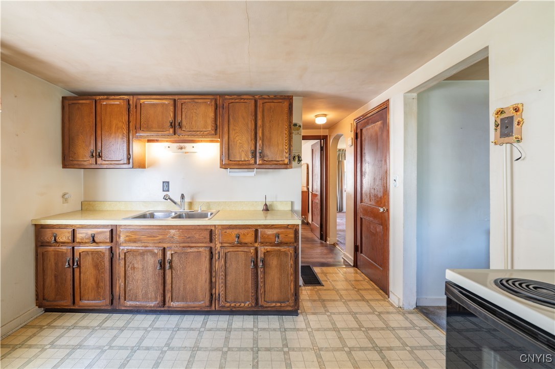 1914 North Madison Street Rome, NY 13440 - Photo 6 of 42