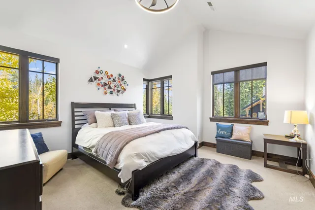 $2,225,000 | 16 Steelhead Court, Donnelly, ID 83615