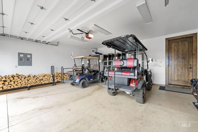 $2,225,000 | 16 Steelhead Court, Donnelly, ID 83615