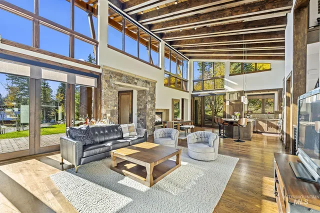 $2,225,000 | 16 Steelhead Court, Donnelly, ID 83615