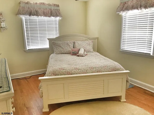 $1,250 | 209 North Rosborough Avenue, Ventnor City, NJ 08406