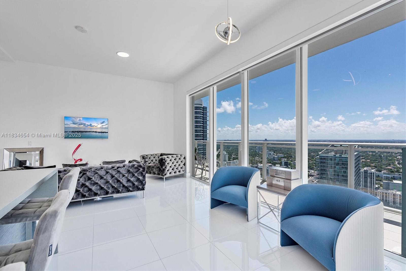 1080 Brickell Avenue, Unit 4209 Miami, FL 33131 - Photo 14 of 54