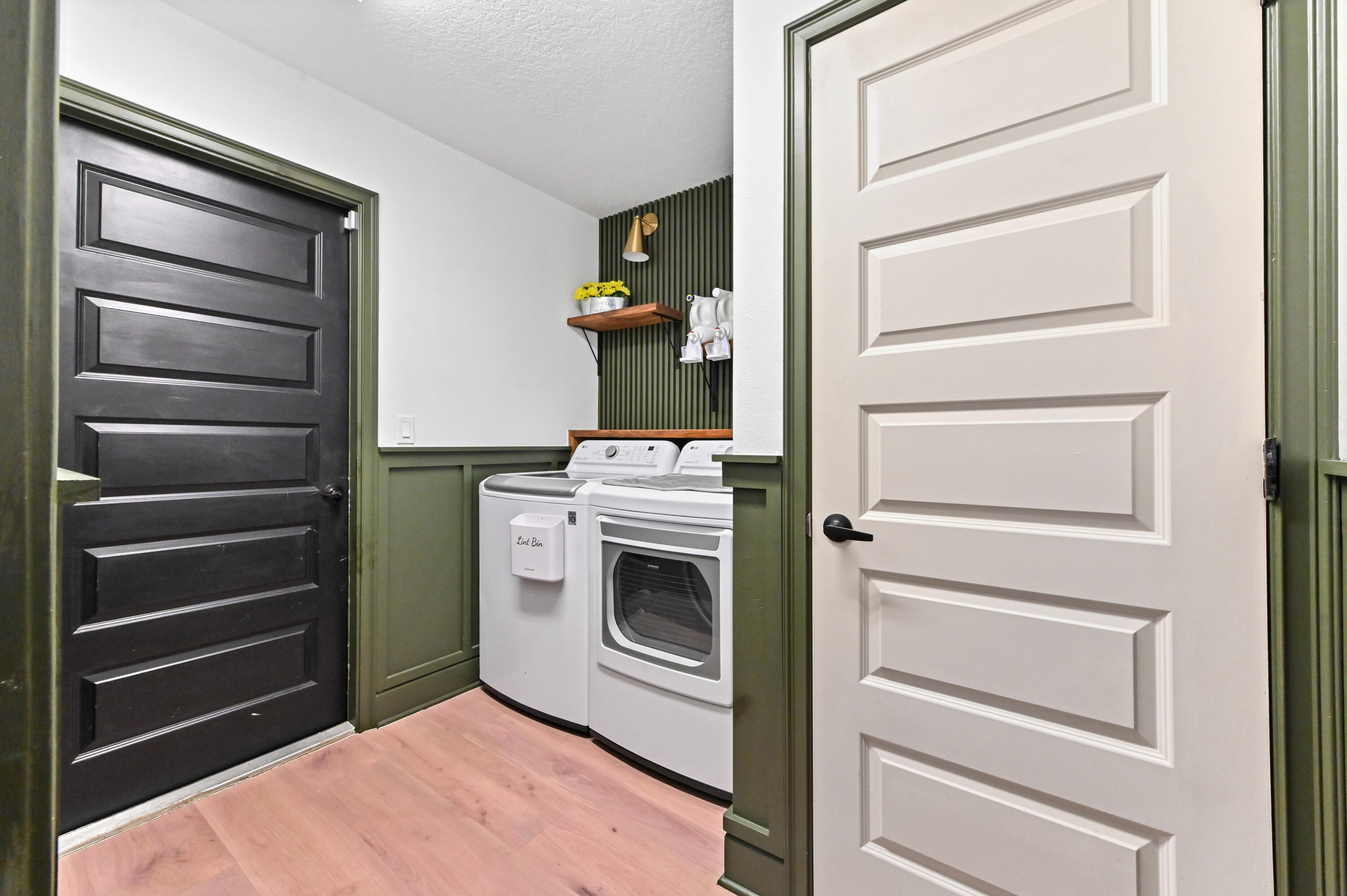 5352 Lugo Street Fort Pierce, FL 34951 - Photo 21 of 44 a utility room with washing machine