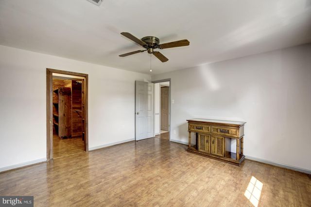 $549,000 | 3704 Randolph Street, Fairfax, VA 22030