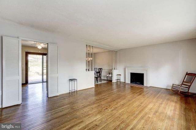 $549,000 | 3704 Randolph Street, Fairfax, VA 22030