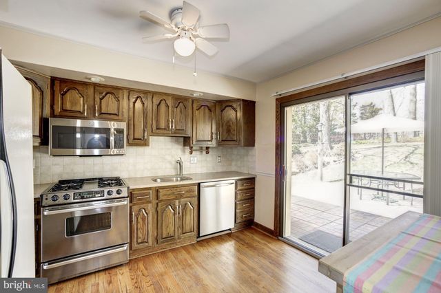 $549,000 | 3704 Randolph Street, Fairfax, VA 22030