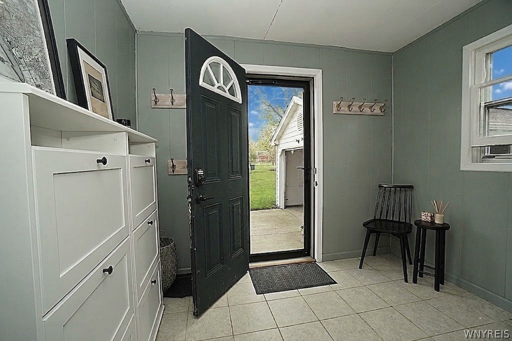 3801 Sowles Road Hamburg, NY 14075 - Photo 3 of 41