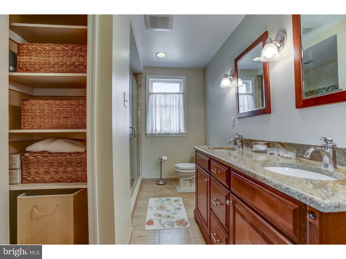 439 Eaton Road Drexel Hill, PA 19026 - Photo 9 of 25 Master Bathroom