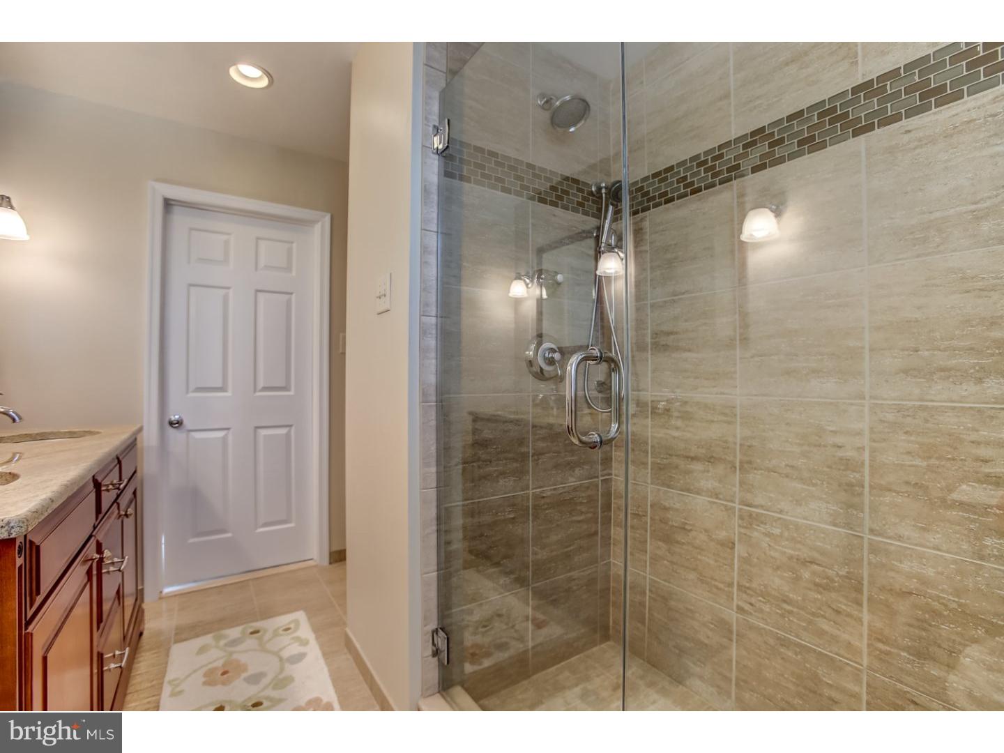 439 Eaton Road Drexel Hill, PA 19026 - Photo 10 of 25 Master Bathroom
