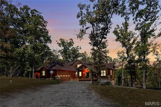 $379,000 | 11336 Choctaw Circle, Ste. Genevieve, MO 63670