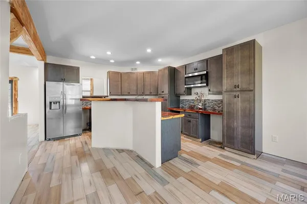 $379,000 | 11336 Choctaw Circle, Ste. Genevieve, MO 63670