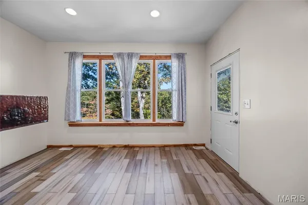 $379,000 | 11336 Choctaw Circle, Ste. Genevieve, MO 63670