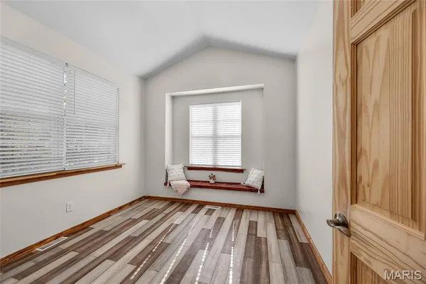 $379,000 | 11336 Choctaw Circle, Ste. Genevieve, MO 63670