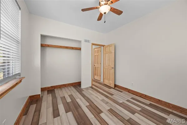 $379,000 | 11336 Choctaw Circle, Ste. Genevieve, MO 63670